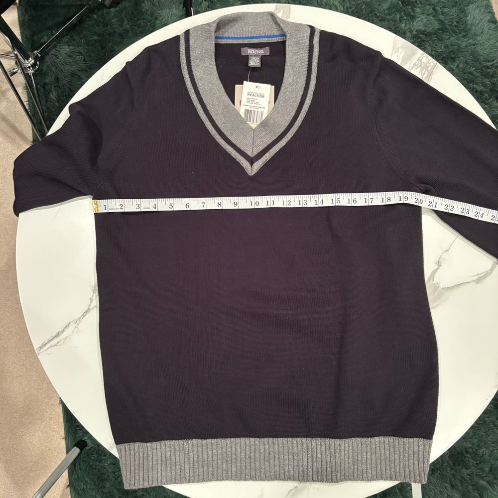 Kenneth Cole Black and Gray V-Neck Sweater - Picture 5 of 7